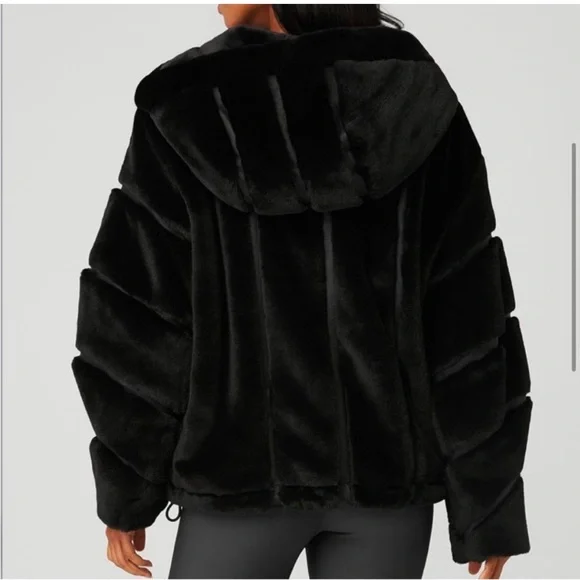 ALO Yoga Black knockout faux fur jacket - Picture 3 of 8